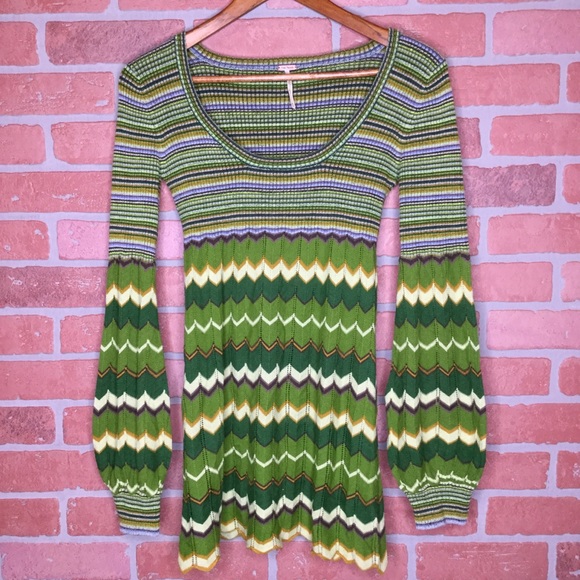 Free People Sweaters - Free People women’s XS sweater green tunic (3O48)